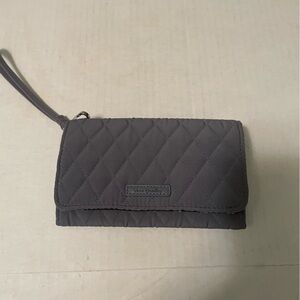 Vera Bradley women’s gray quilted wallet